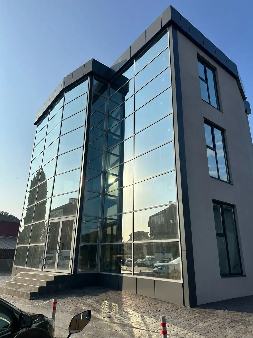 Продажа коммерческого здания у аэропорта Адлера - Коммерческая (Недвижимость) в Сочи