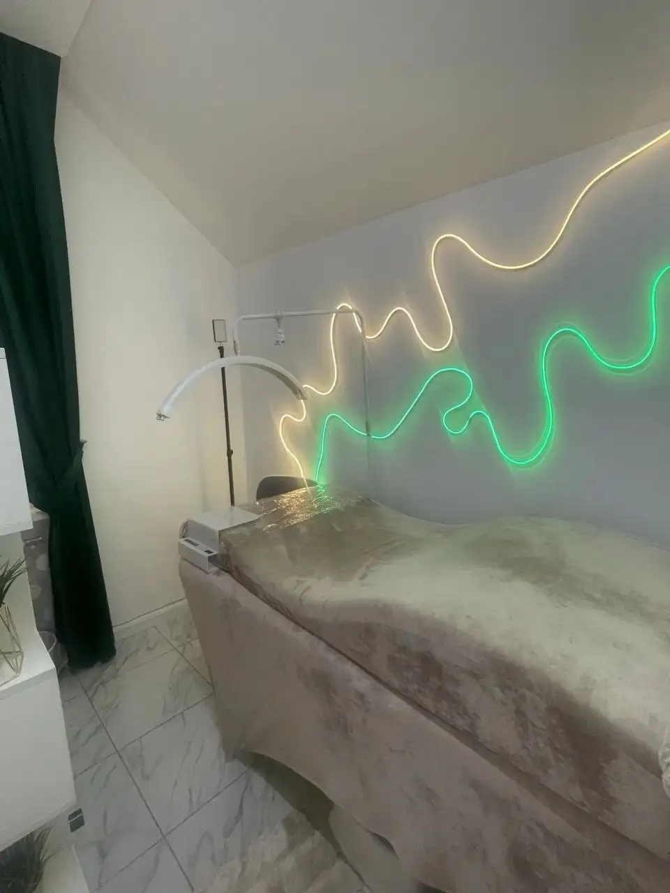 Продажа здания в центре Краснодара, 45 кв.м, 2 этажа - Коммерческая недвижимость (Недвижимость) в Краснодар