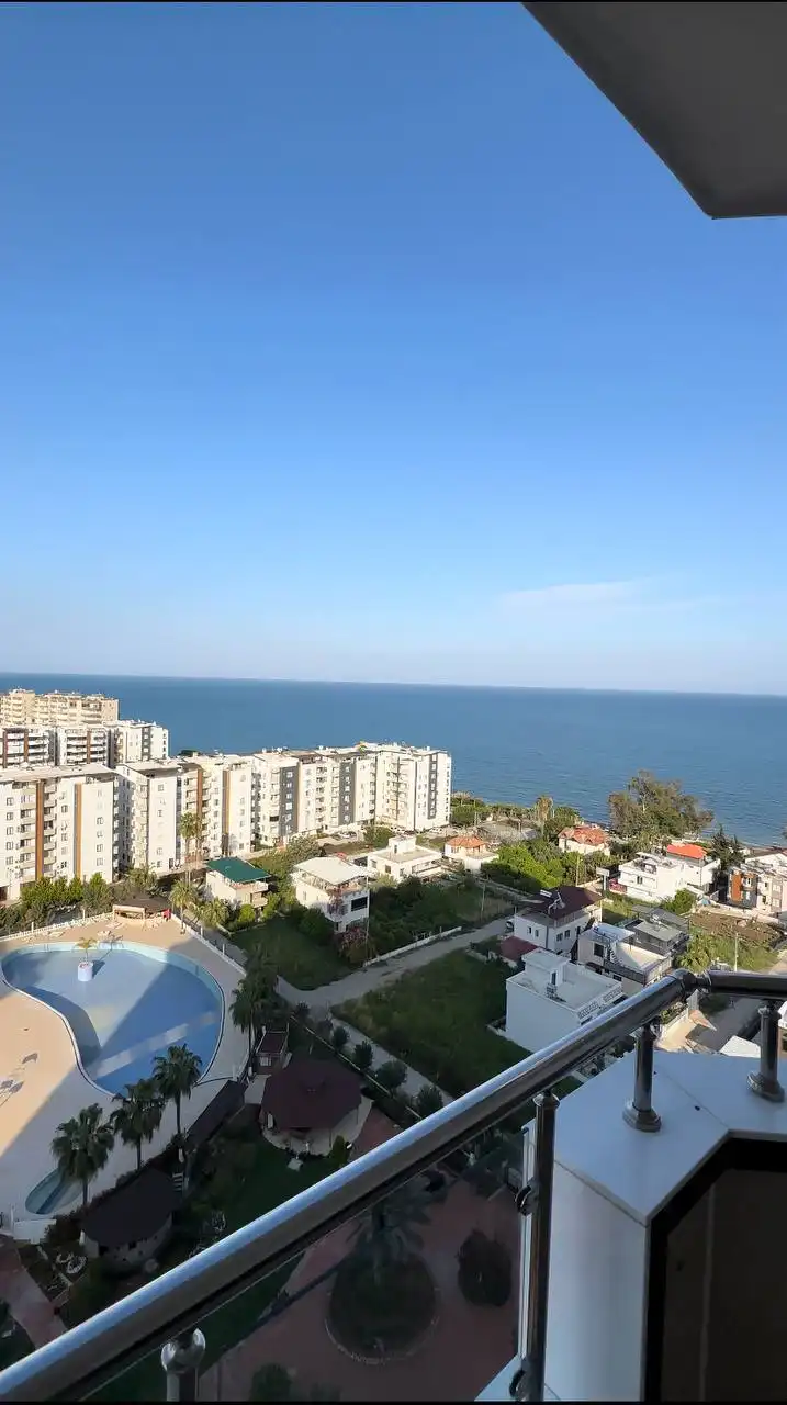 Продажа квартиры 3+1 185м² с видом на море в комплексе Липарис Гилиндирес, Мерсин - Недвижимость в Мерсин