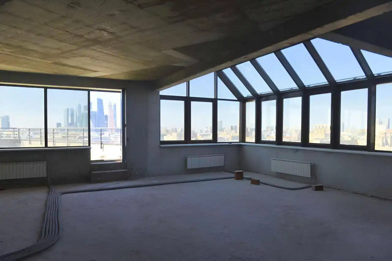 Продажа двухуровневого пентхауса с террасой в Москве