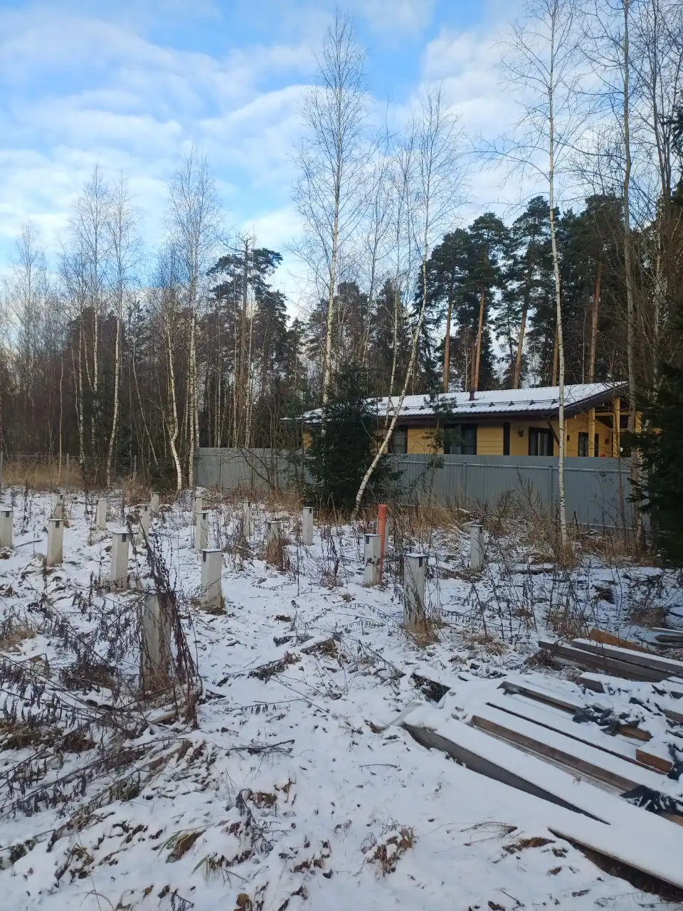 Участок 6 соток с коммуникациями под септик и скважиной