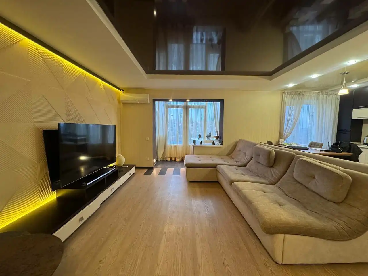 Продажа трехкомнатной квартиры в Мариуполе - Квартиры (Недвижимость) в Мариуполь