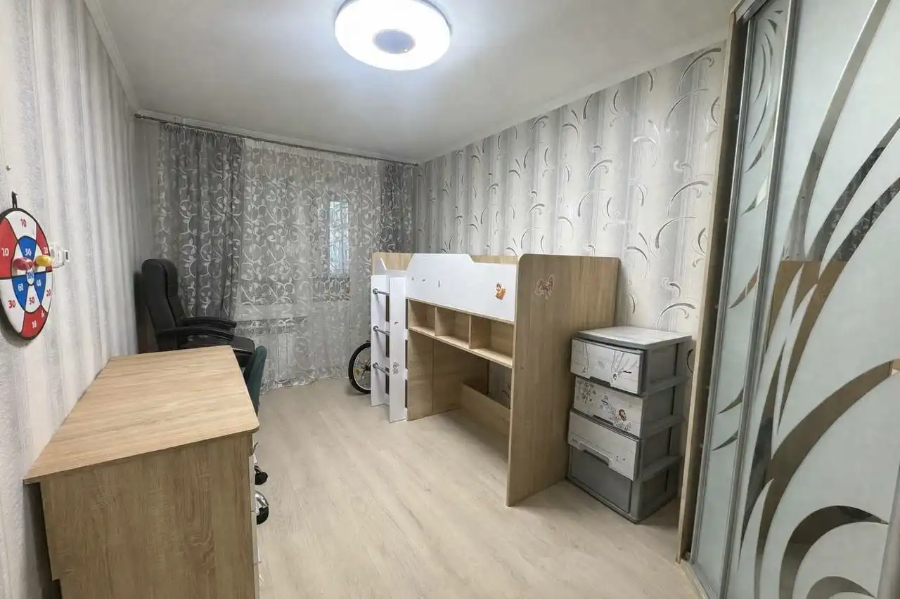 Продажа трехкомнатной квартиры в Мариуполе - Квартиры (Недвижимость) в Мариуполь