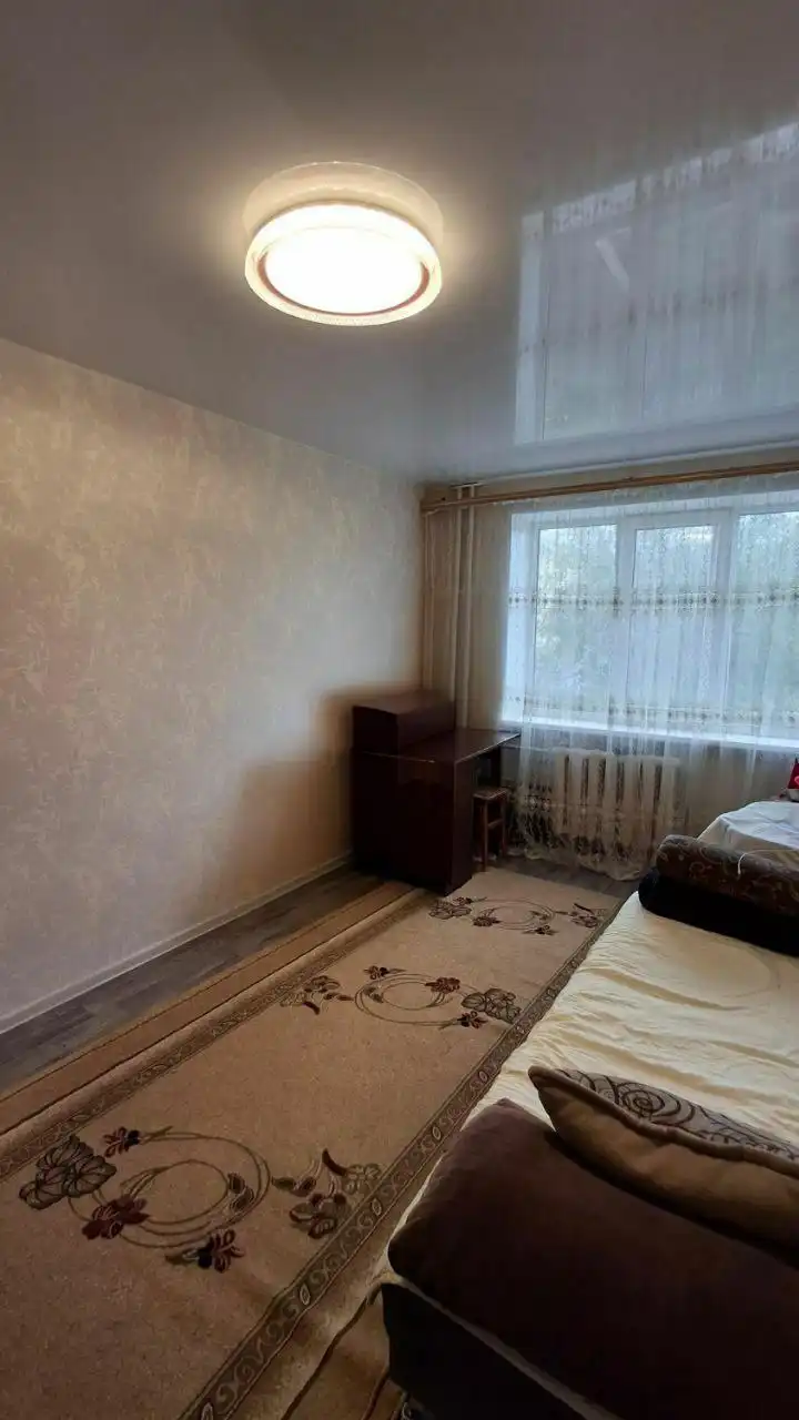 Продам 1-комнатную квартиру в Ильичёвском районе Мариуполя - Квартиры (Недвижимость) в Мариуполь