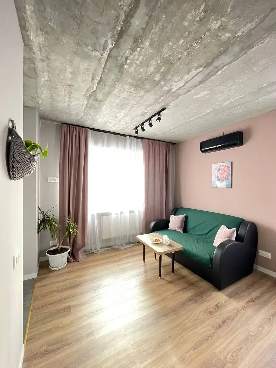 Сдам 1-комнатную квартиру посуточно в центре Казани