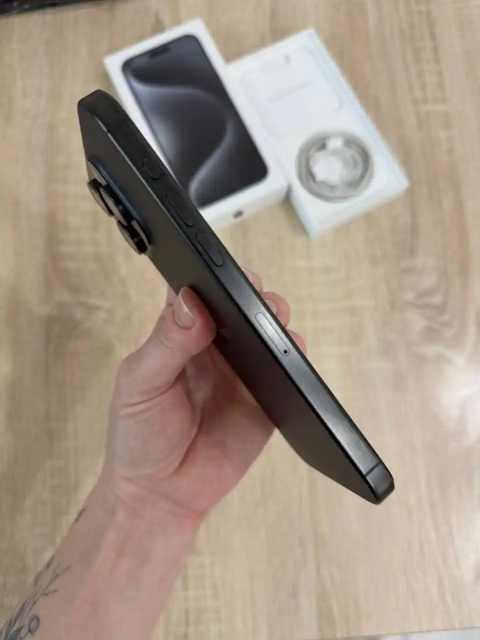 Продам IPhone 15 pro max