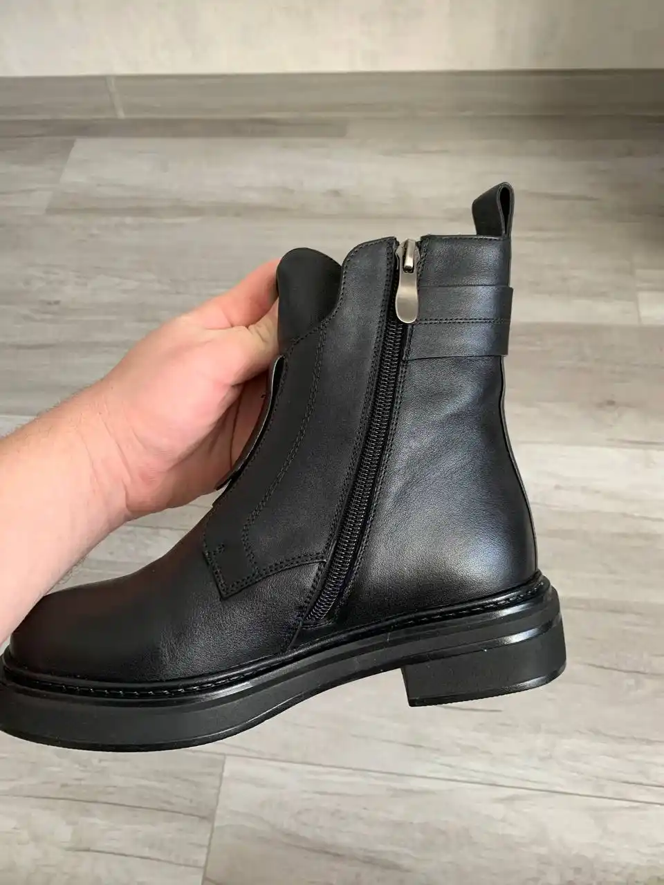 Женские зимние ботинки Laviatti