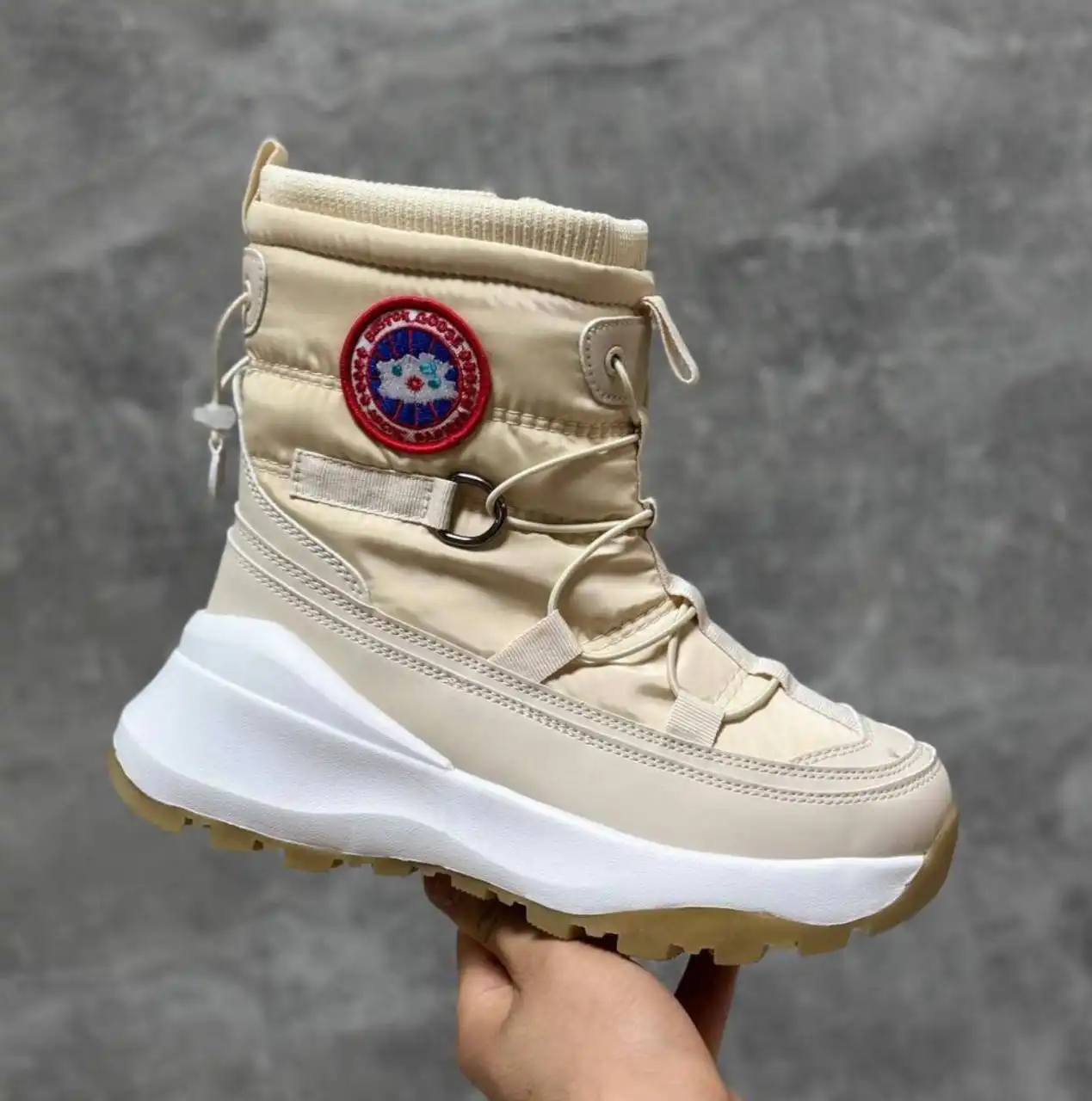 Зимние сапожки новые