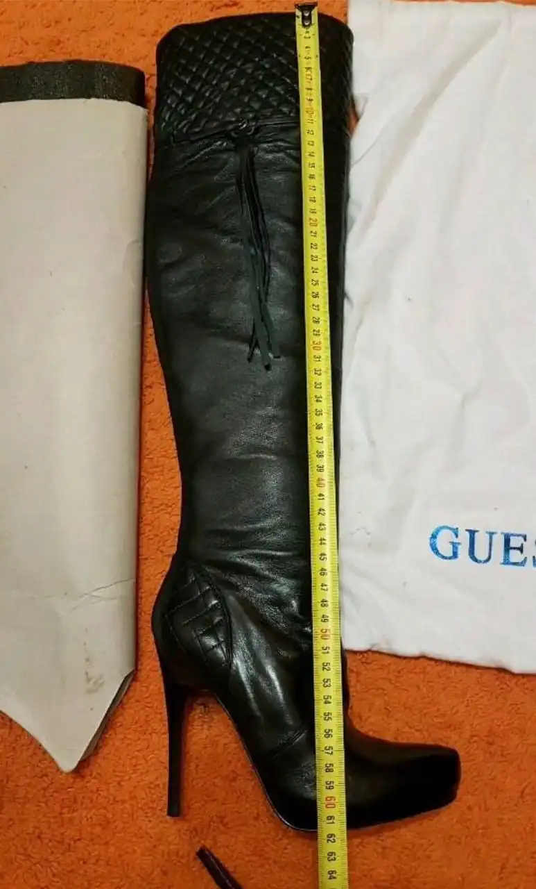 Туфли на шпильке из натуральной кожи