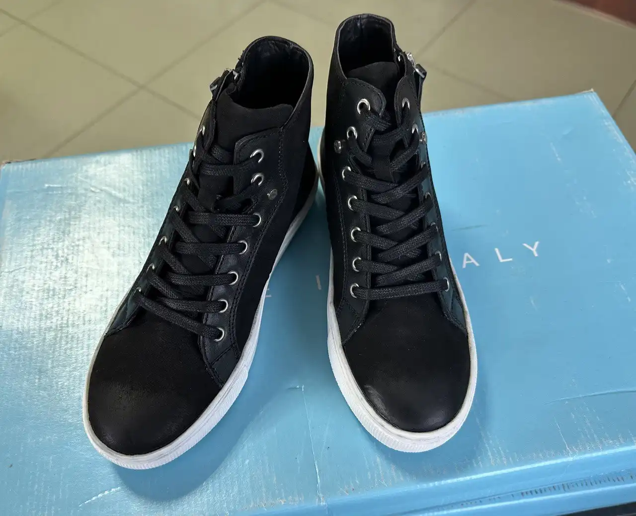 Кеды новые кожаные, размер 36,37