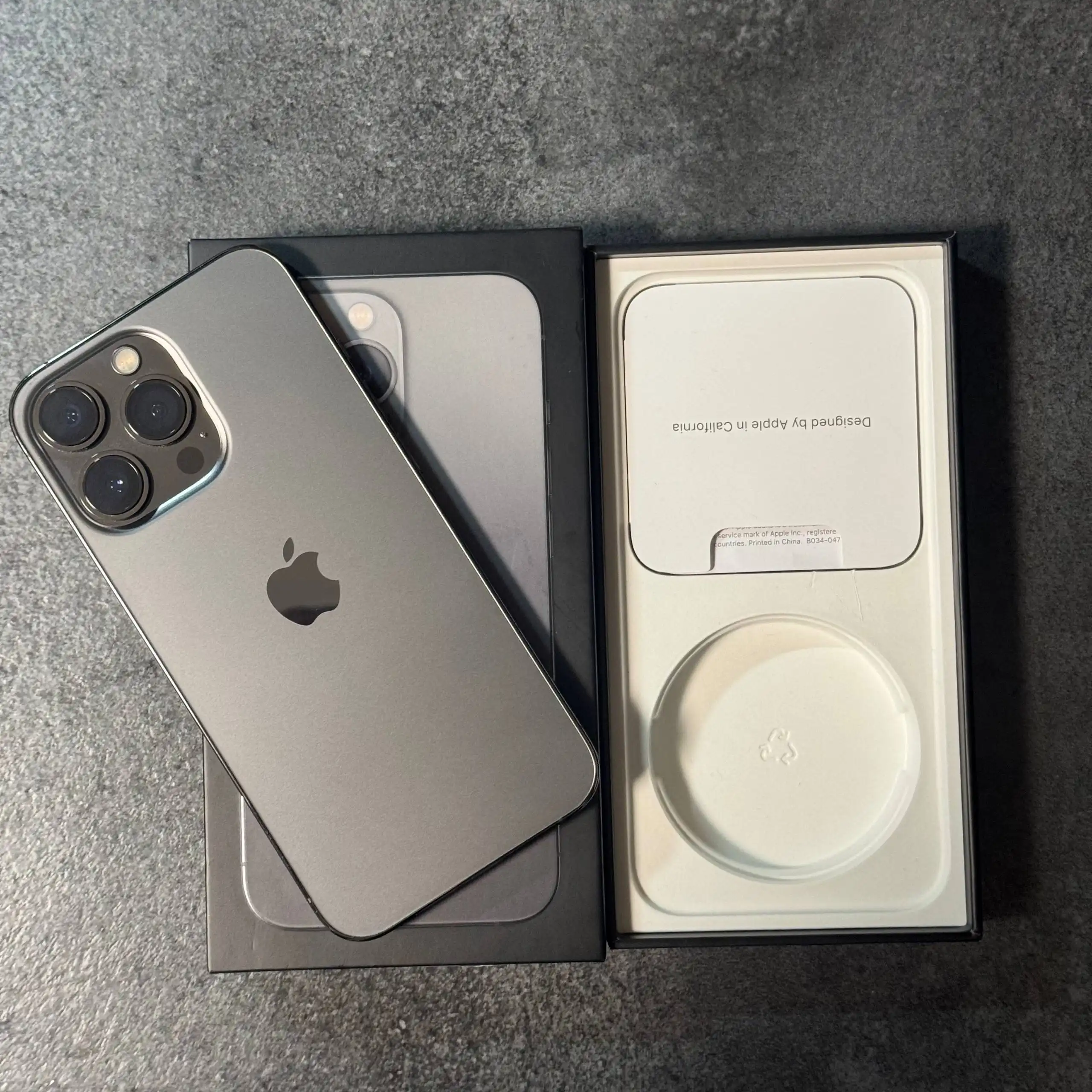Продам iPhone 13 Pro 256 ГБ