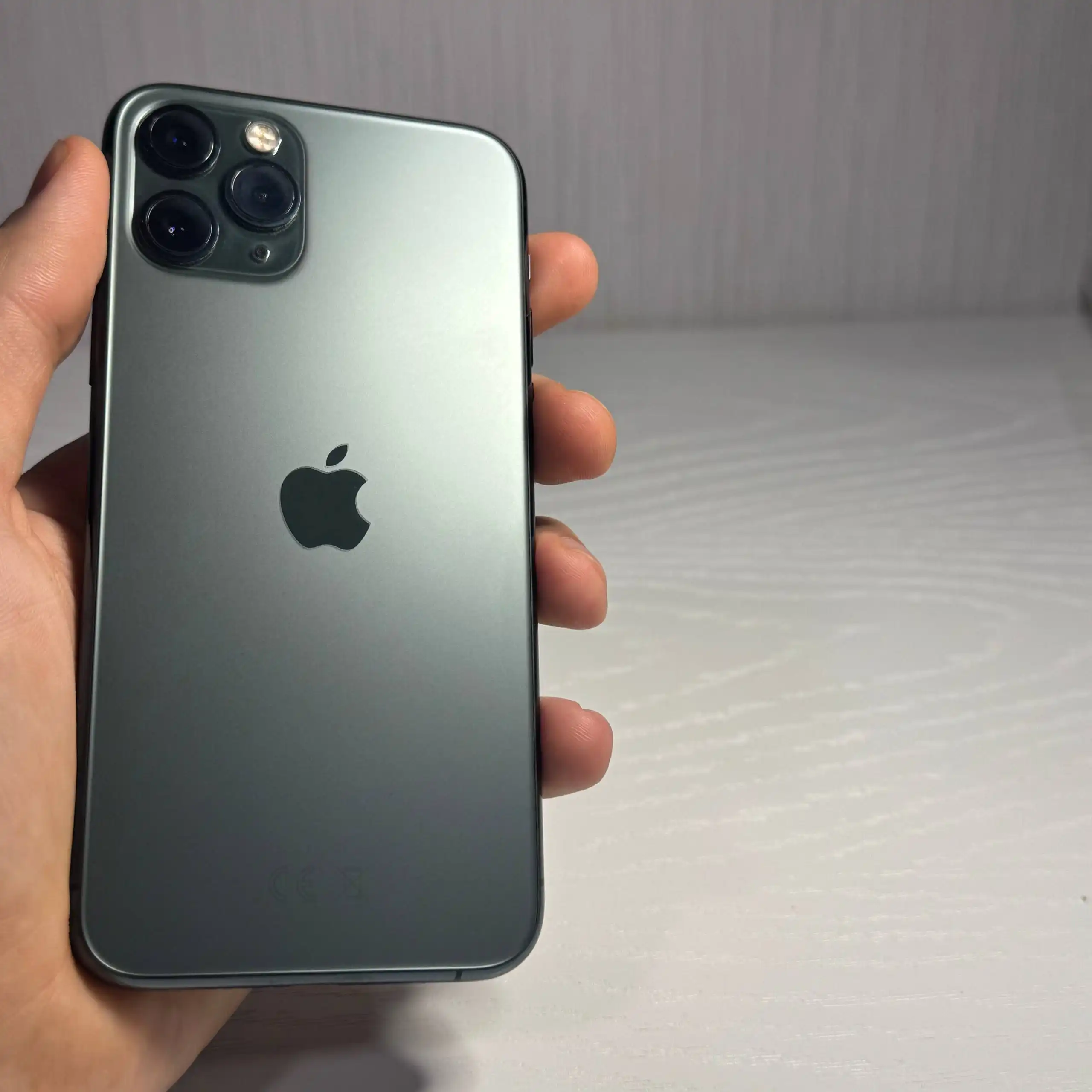 Продам iPhone 11 Pro 64gb в идеальном состоянии