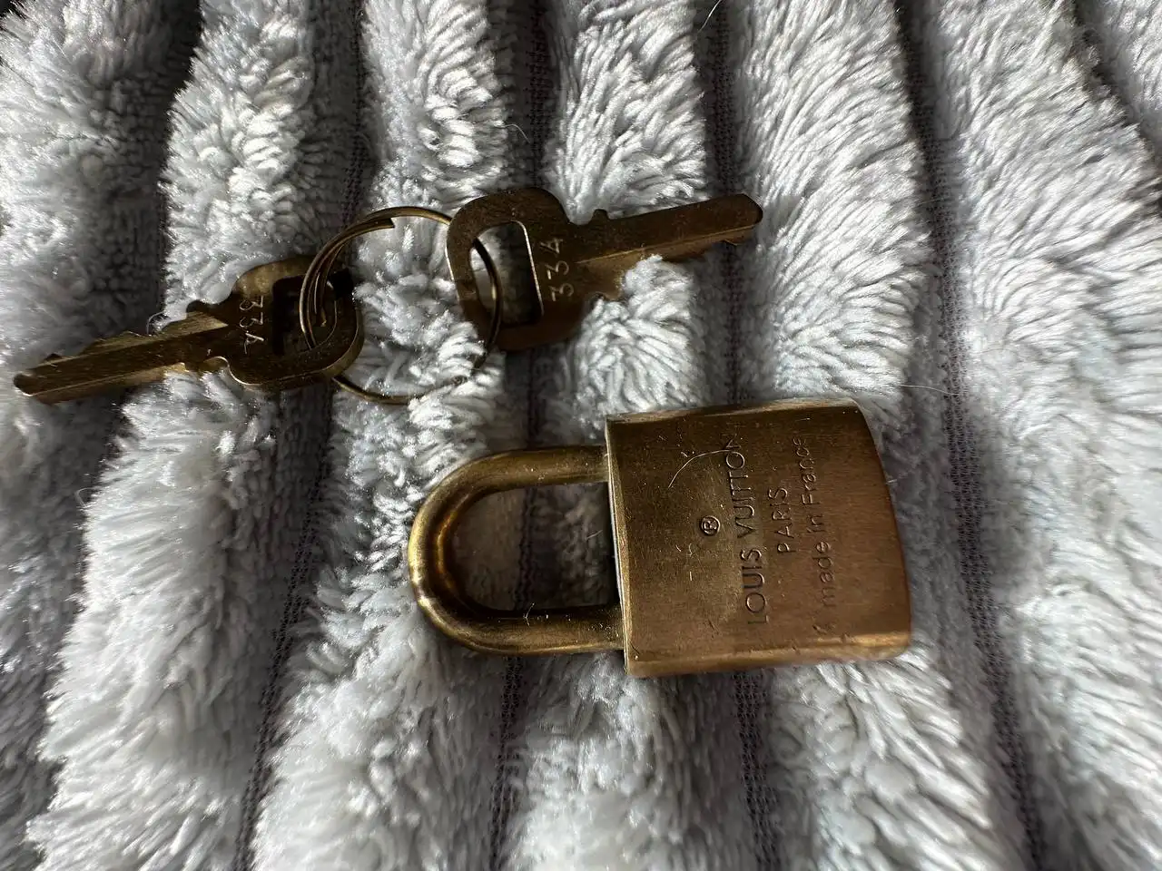 Продам сумку LV Ellipse PM