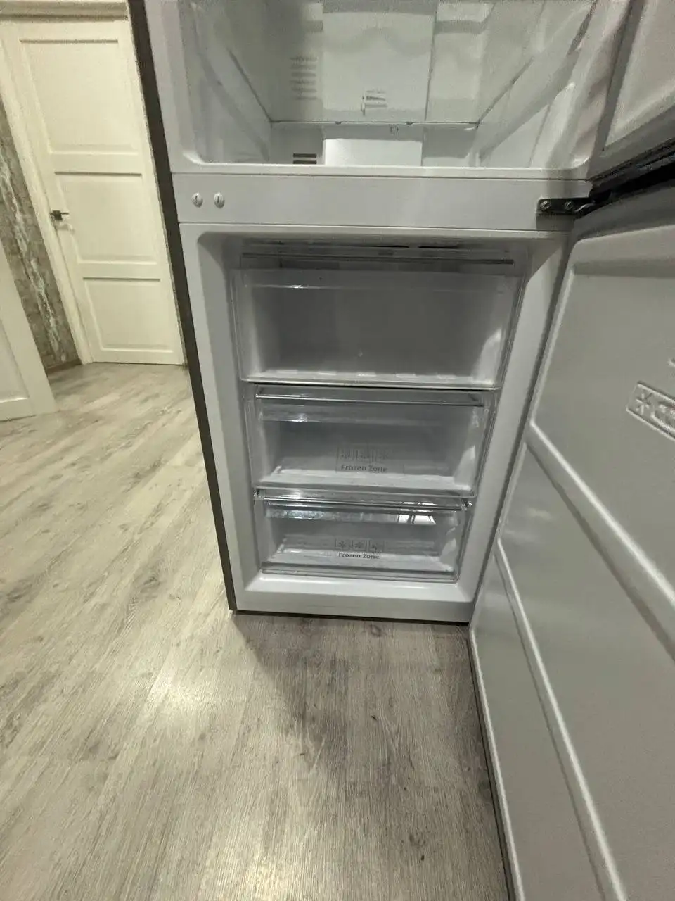 Продажа холодильника с поврежденной резинкой