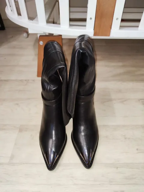 Женские сапоги 35 размера новые - Одежда в Краснодар