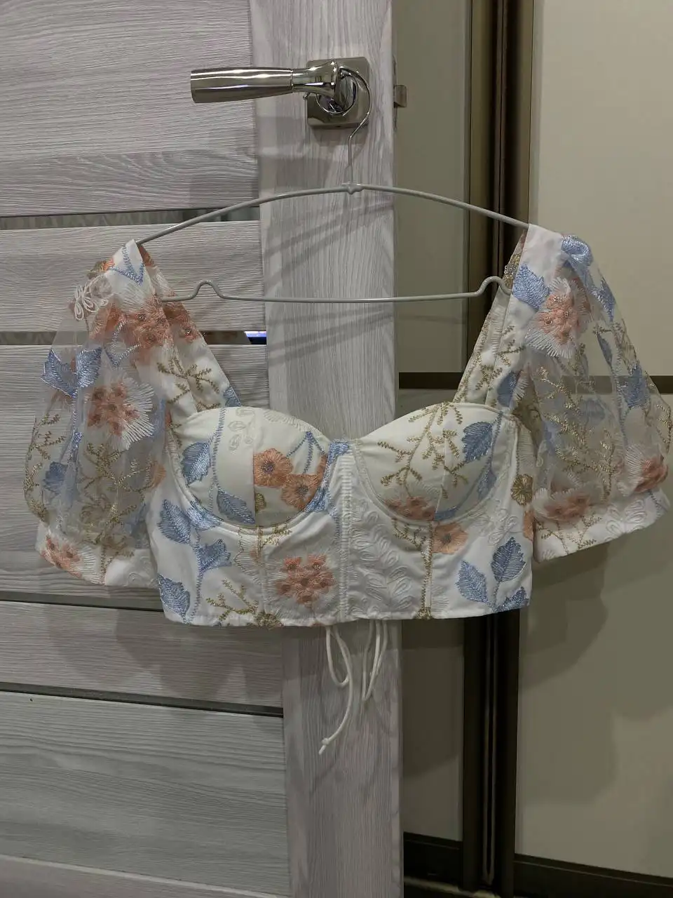 Корсет-топ праздничный с вышивкой