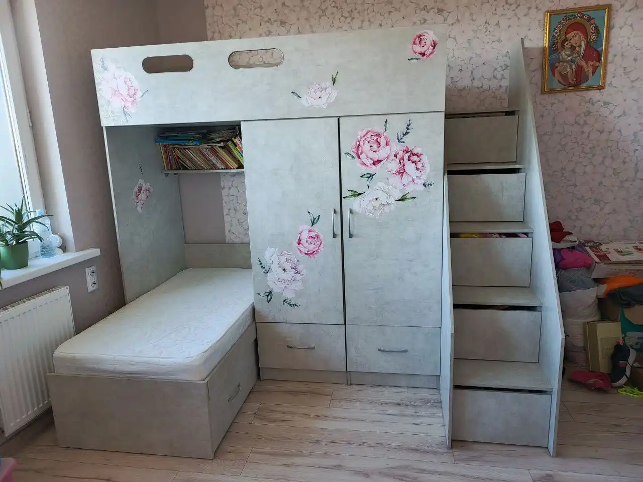 Продаётся функциональная двухъярусная кровать