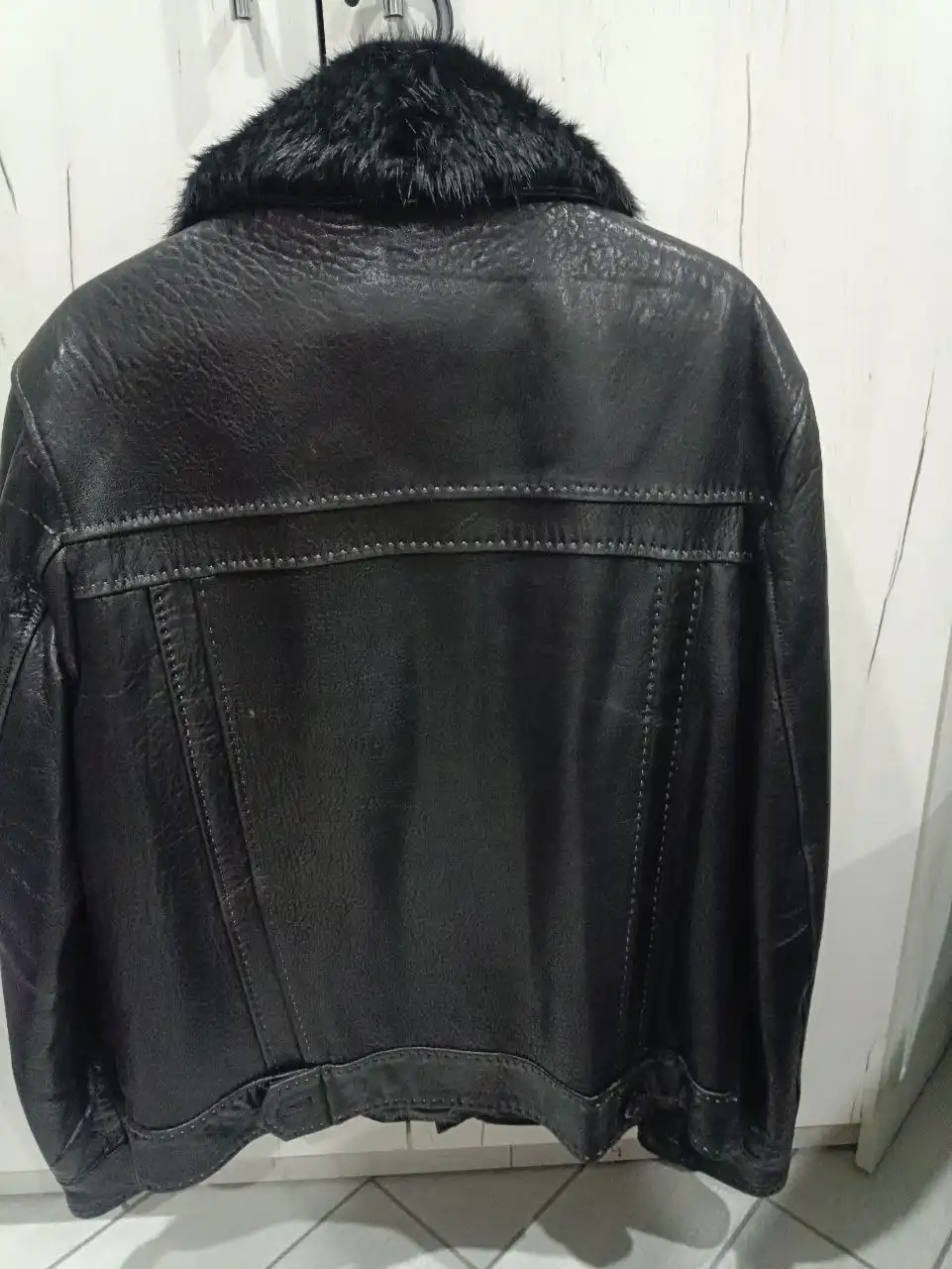 Куртка из натуральной кожи с подкладом из кролика размер 48-50