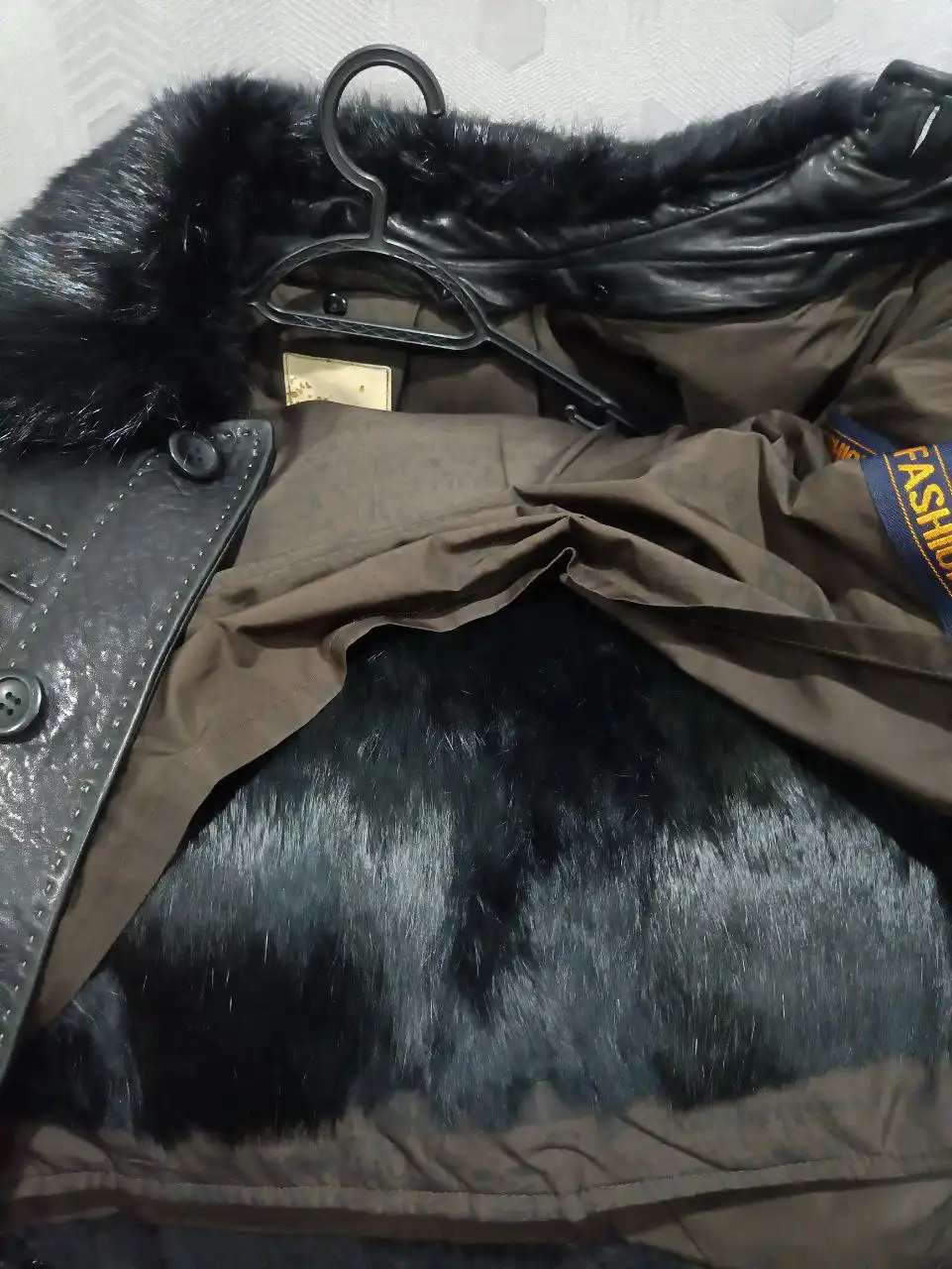 Куртка из натуральной кожи с подкладом из кролика размер 48-50