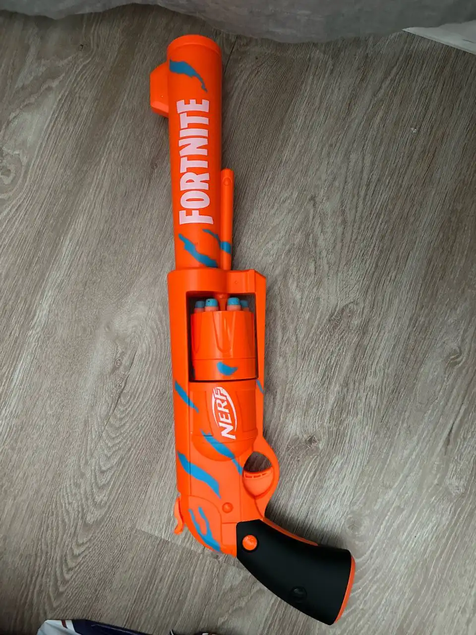 Продажа пистолета и наборов