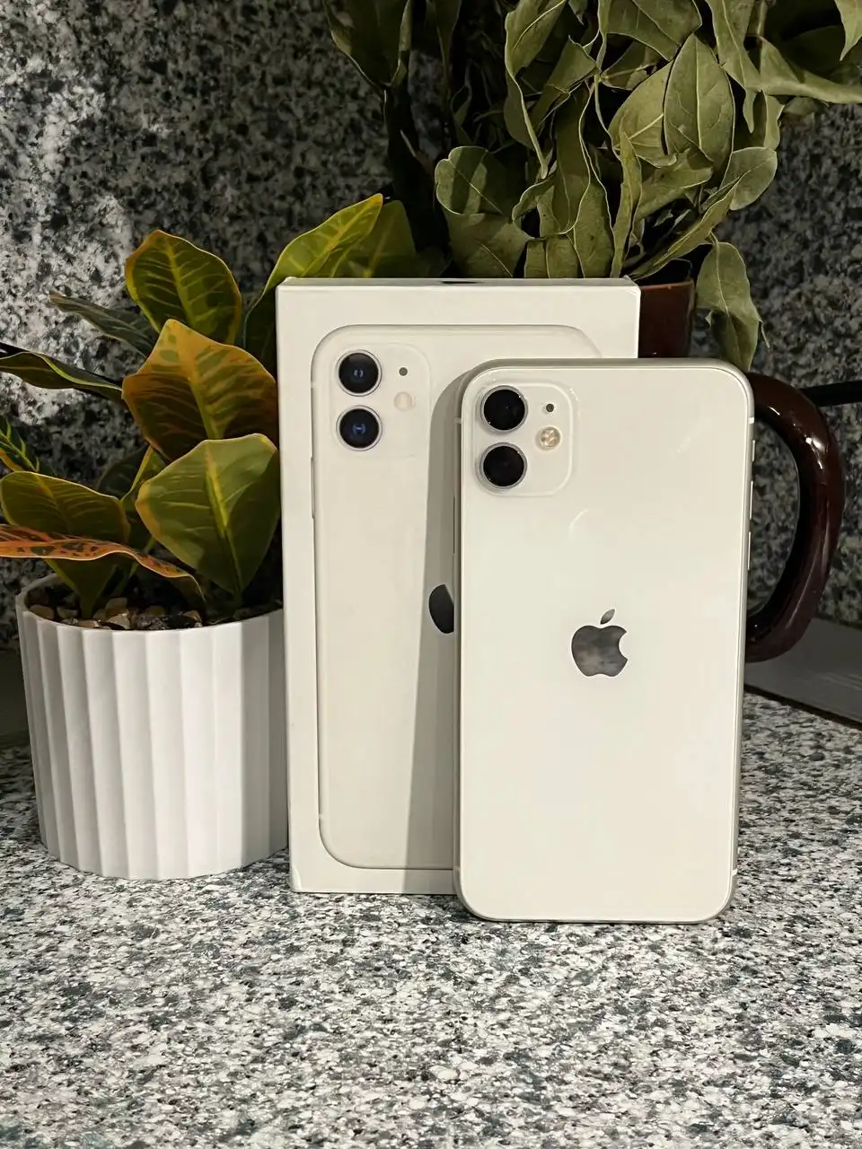 Продажа двух iPhone 11 64 ГБ