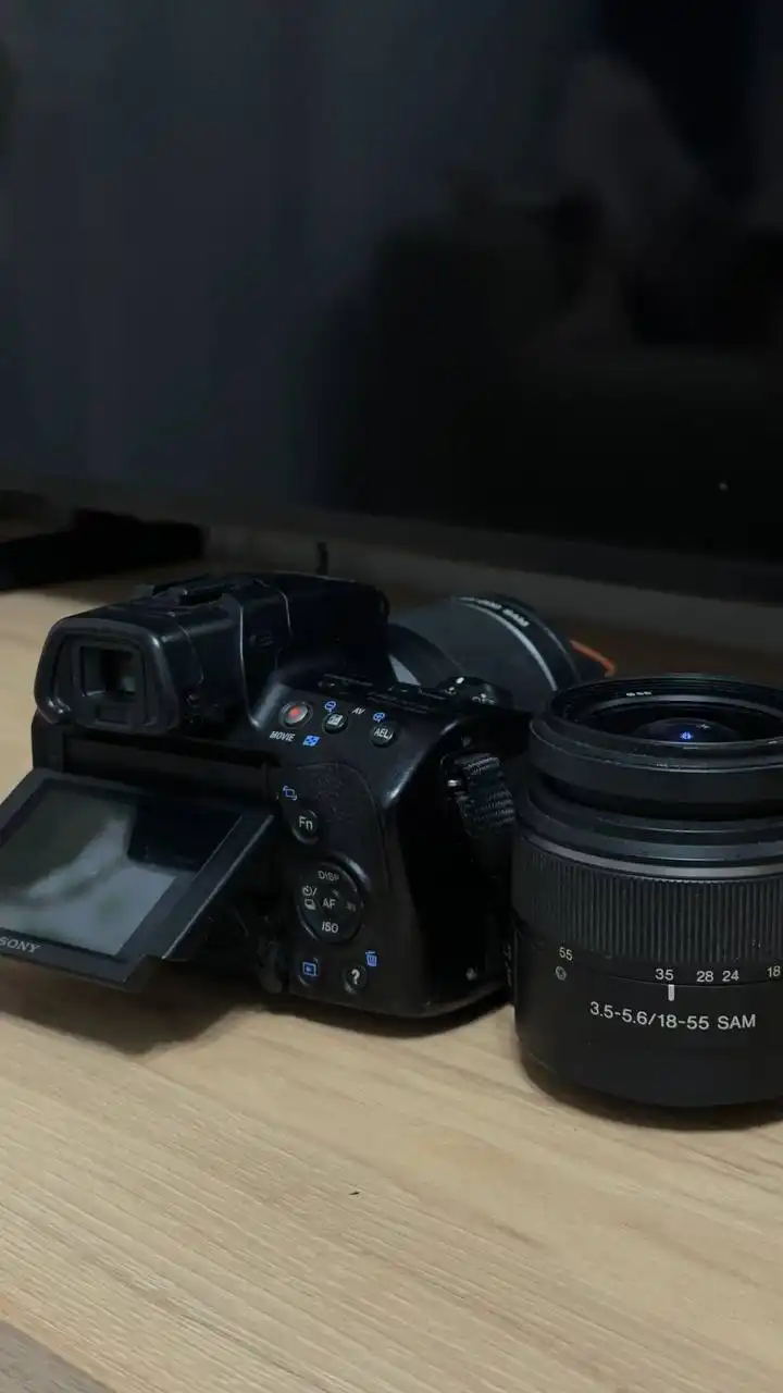 Продам фотоаппарат Sony SLT-A37