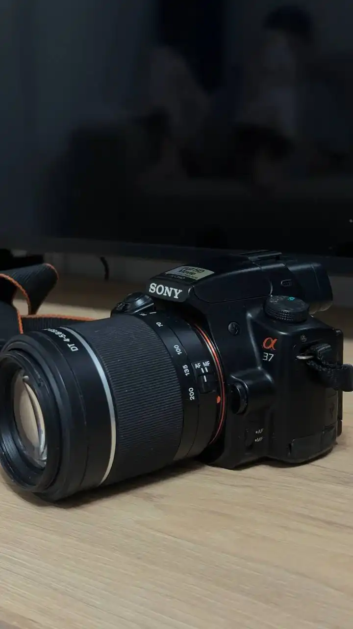 Продам фотоаппарат Sony SLT-A37