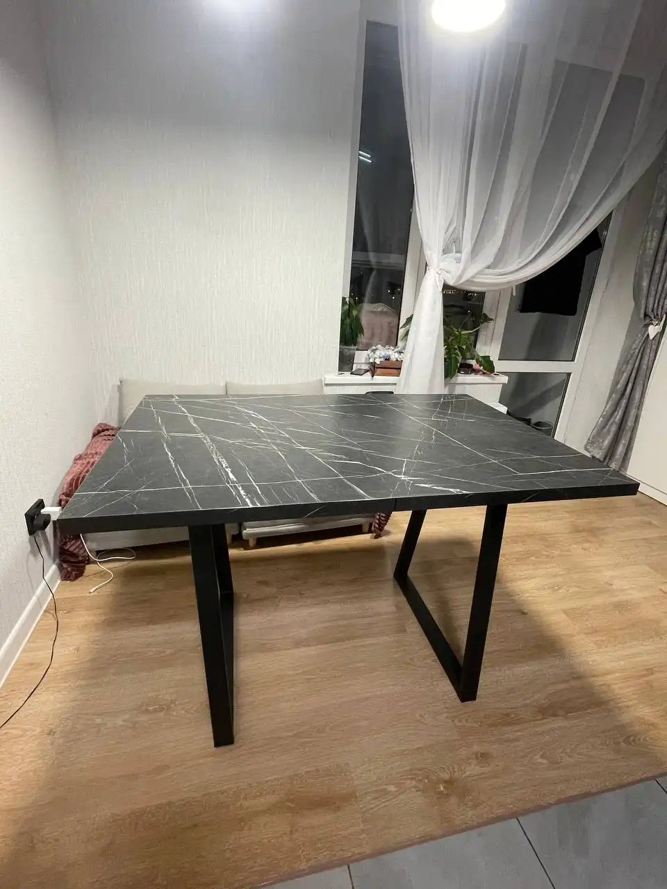 Продажа обеденного стола раздвижного Б/у