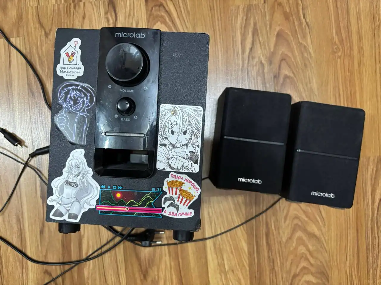 Продам колонки с незначительным дефектом - Аудиотехника (Электроника) в Краснодар