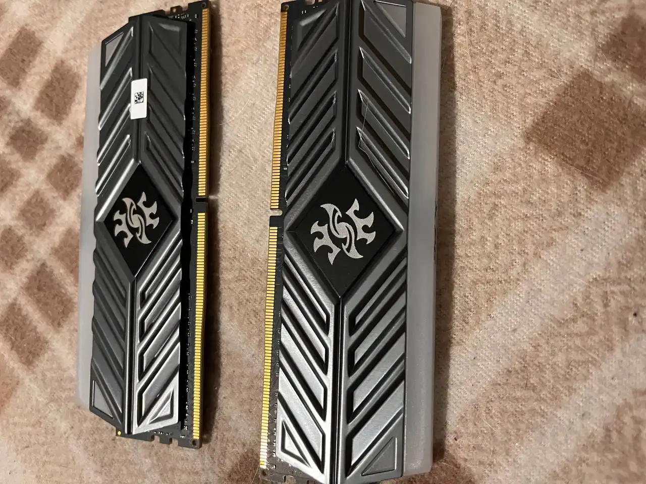 Продам оперативную память ADATA XPG SPECTRIX D41 RGB 2x8GB - Комплектующие для ПК (Электроника) в Краснодар