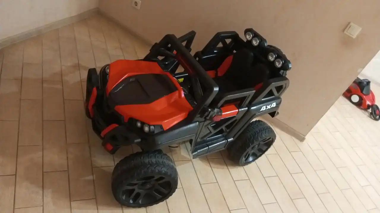 Продажа машинки, колонок и резины - Барахолка в Краснодар