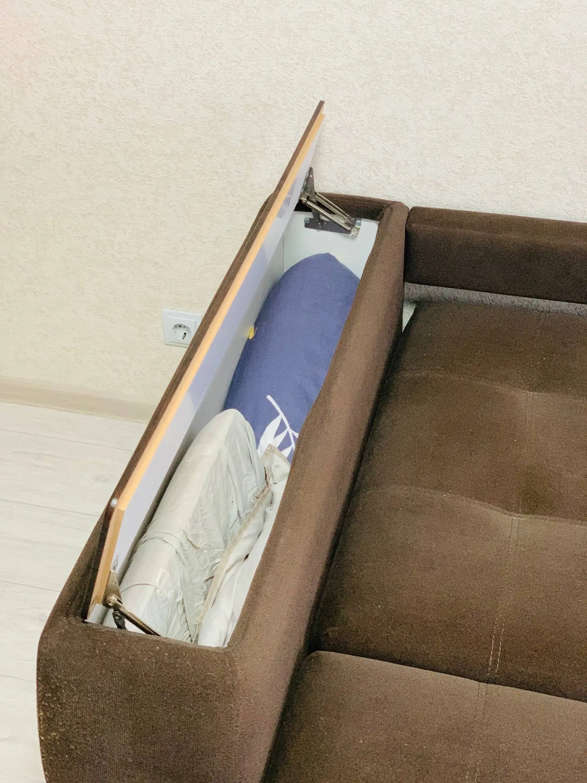 Продажа дивана-шкафа Эдинбург - Мебель (Для дома и дачи) в Краснодар