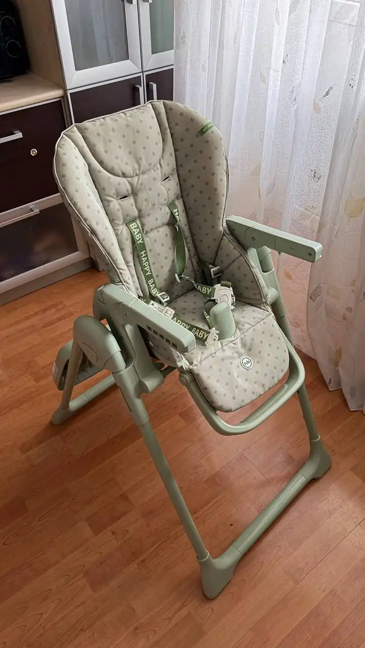 Продам стульчик для кормления Happy Baby William Pro - Детская мебель (Товары для детей) в Краснодар