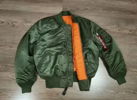 Бомбер Alpha Industries MA-1 зеленый размер M - Джемперы в Краснодар