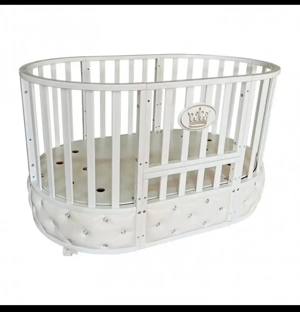 Продажа детской кроватки с маятником и колесиками Luxmom 777 3 в 1 - Подгузники и гигиена в Краснодар