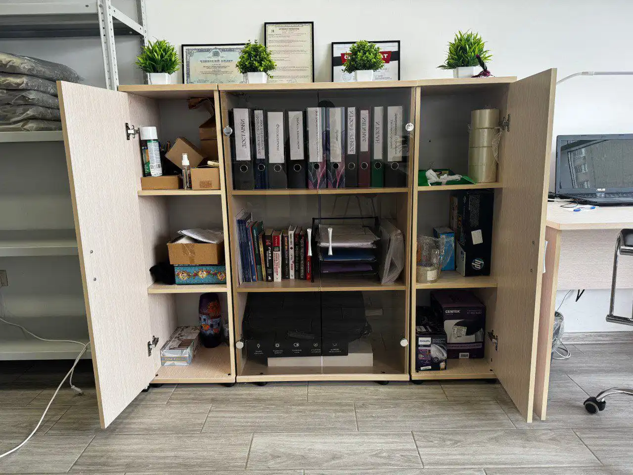 Продажа офисной мебели комплектом или отдельно - Мебель (Барахолка) в Краснодар