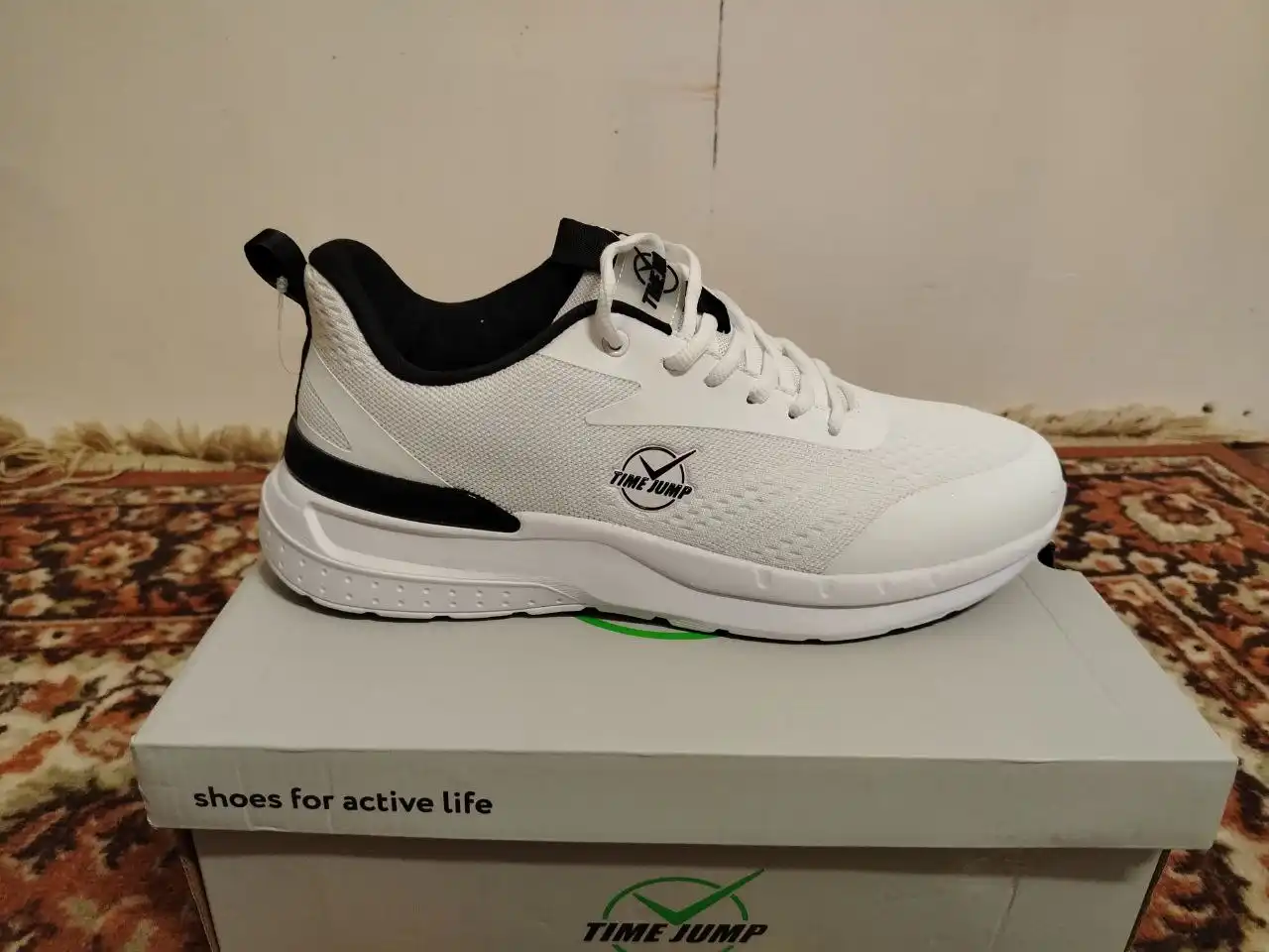 Кроссовки новые размер 44 белые - Обувь (Одежда) в Краснодар