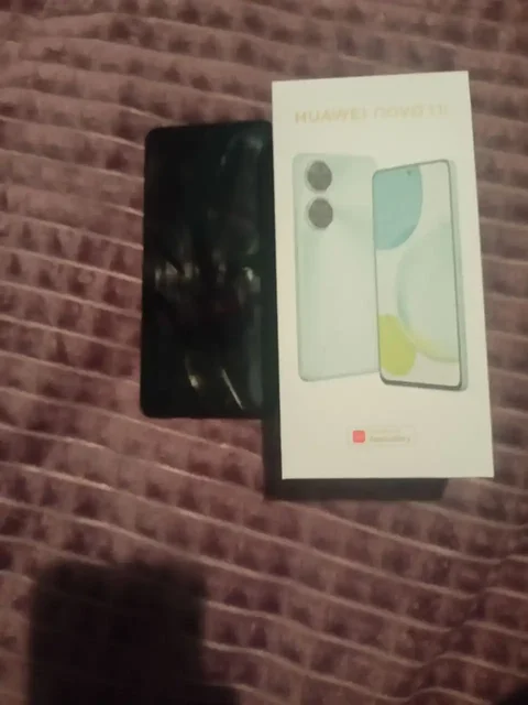 Продам телефон Huawei Nova 11i - Наушники в Краснодар