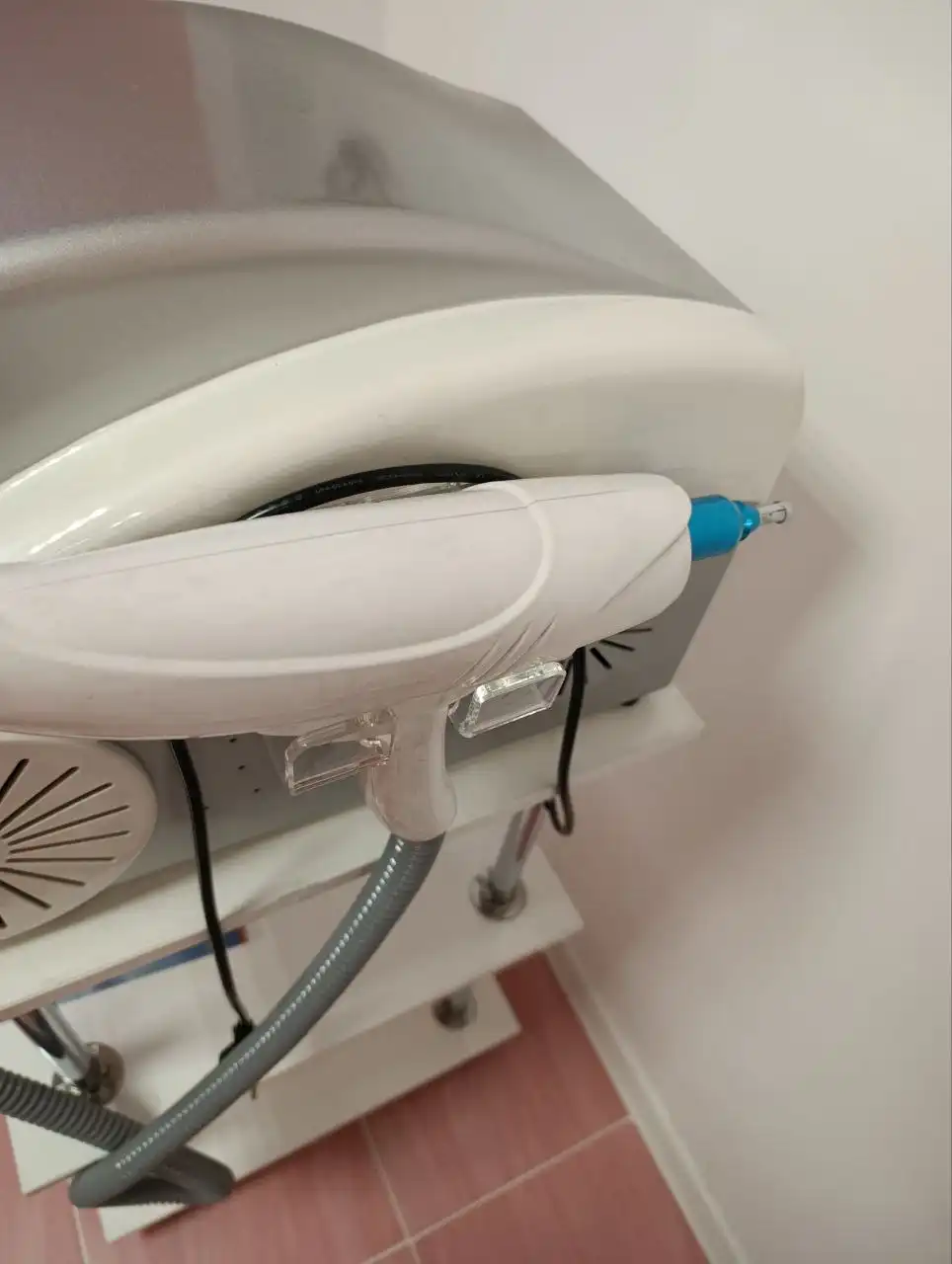 Продажа неодимового лазера - Электроника (Барахолка) в Краснодар