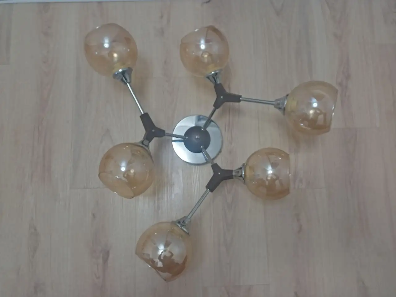 Продажа люстры в идеальном состоянии - Барахолка в Краснодар