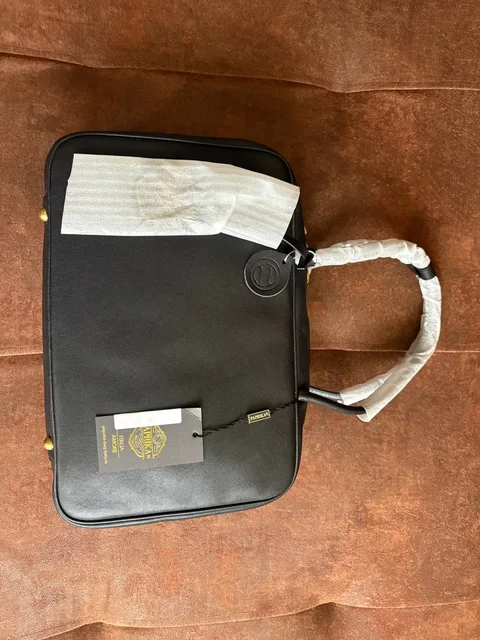 Оригинальная кожаная сумка из Италии - Растения/Саженцы в Краснодар