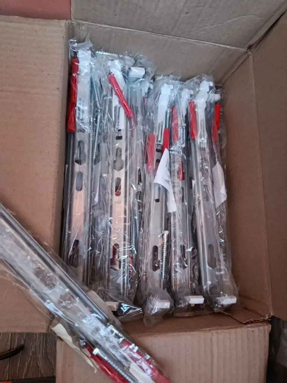 Продам остатки материалов - Барахолка в Краснодар