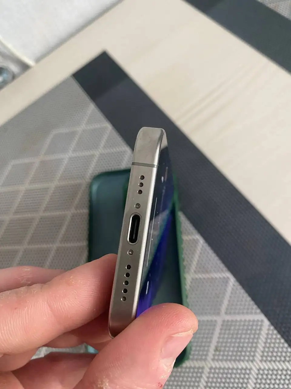 Продам iPhone 15 Pro 128 GB - Смартфоны (Электроника) в Краснодар