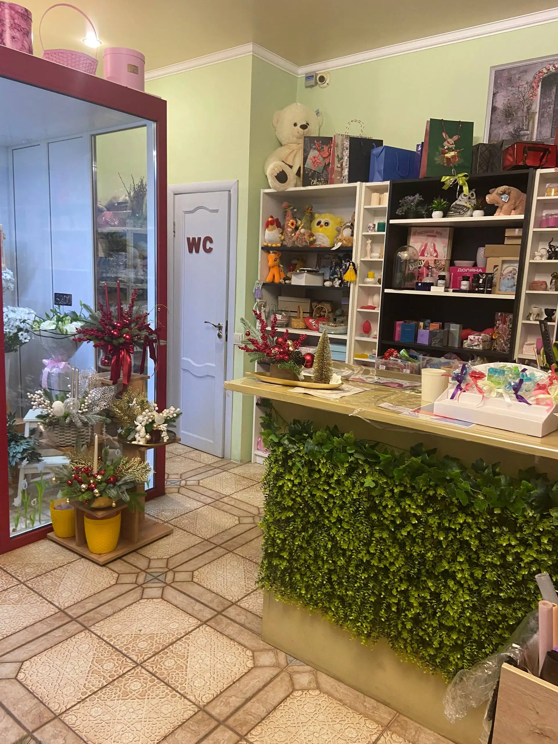 Продажа готового цветочного магазина - Магазин (Готовый бизнес и оборудование) в Краснодар