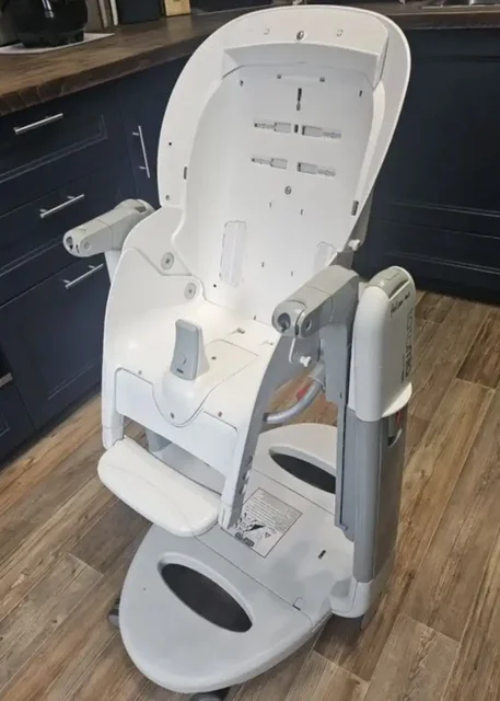 Продаю детский стул - Автокресла в Краснодар