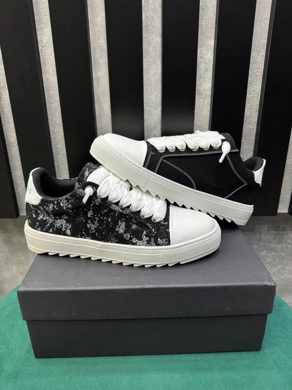 Люксовые кроссовки в Краснодаре - Барахолка в Краснодар