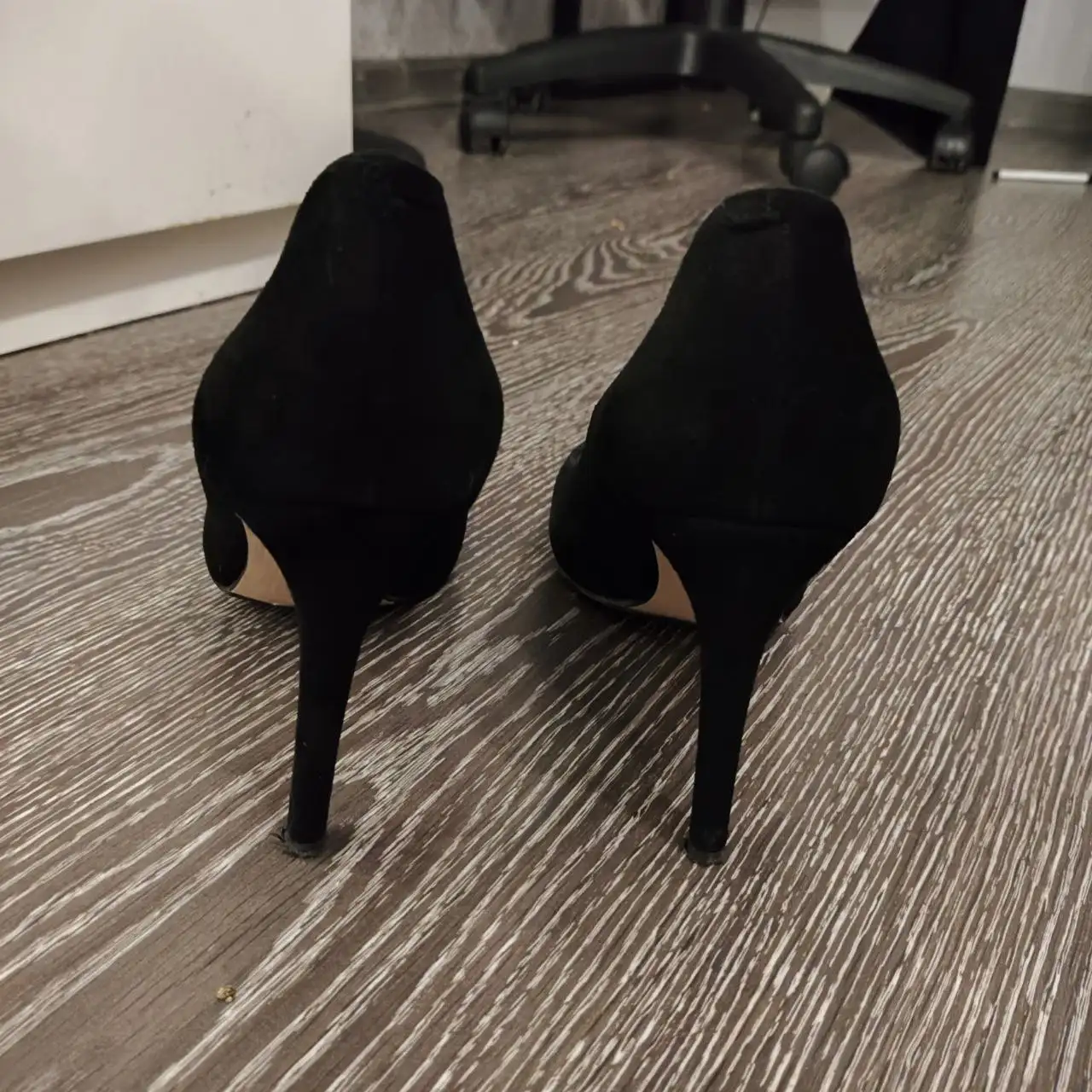 Туфли новые 39 размер натуральный велюр - Обувь (Одежда) в Краснодар