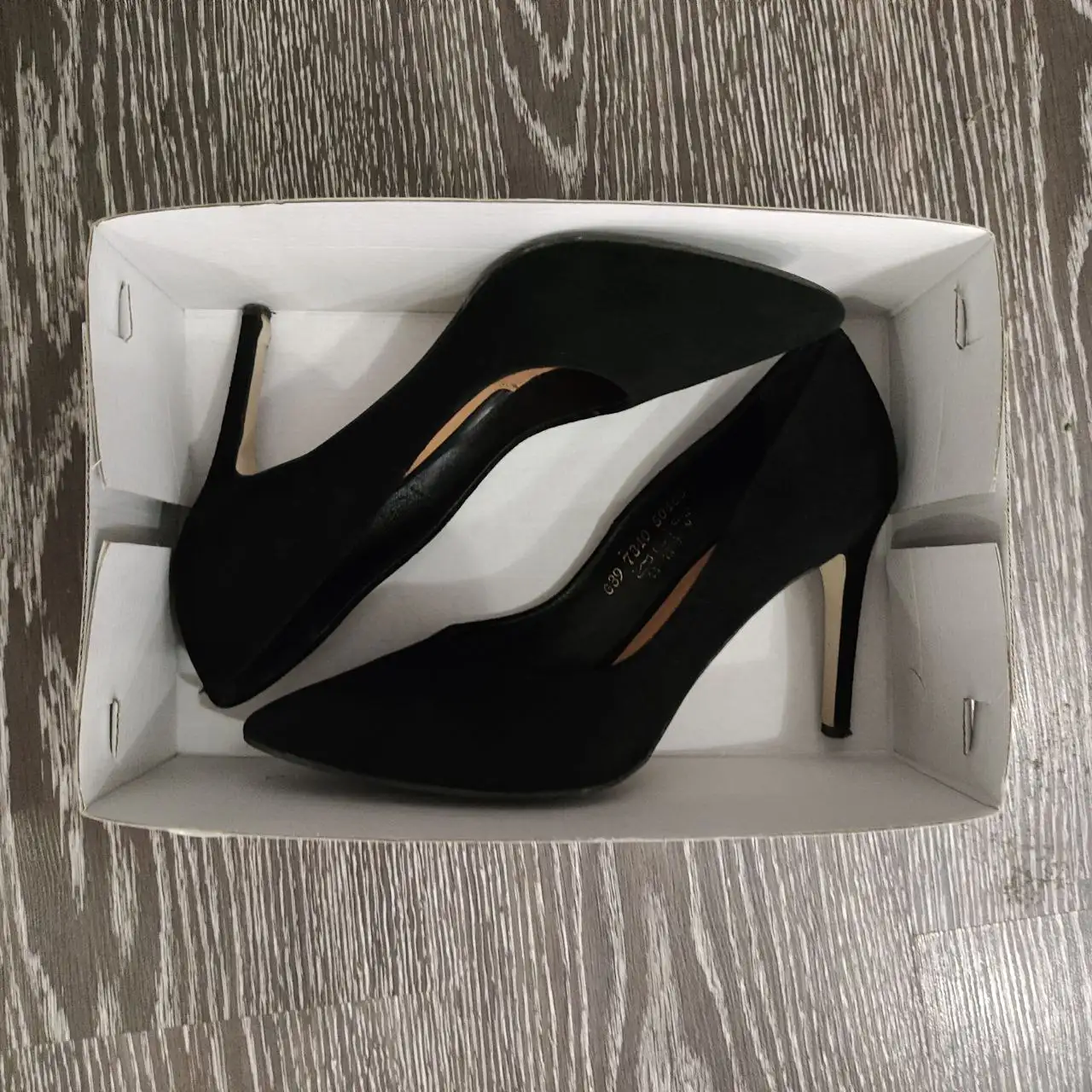 Туфли новые 39 размер натуральный велюр - Обувь (Одежда) в Краснодар