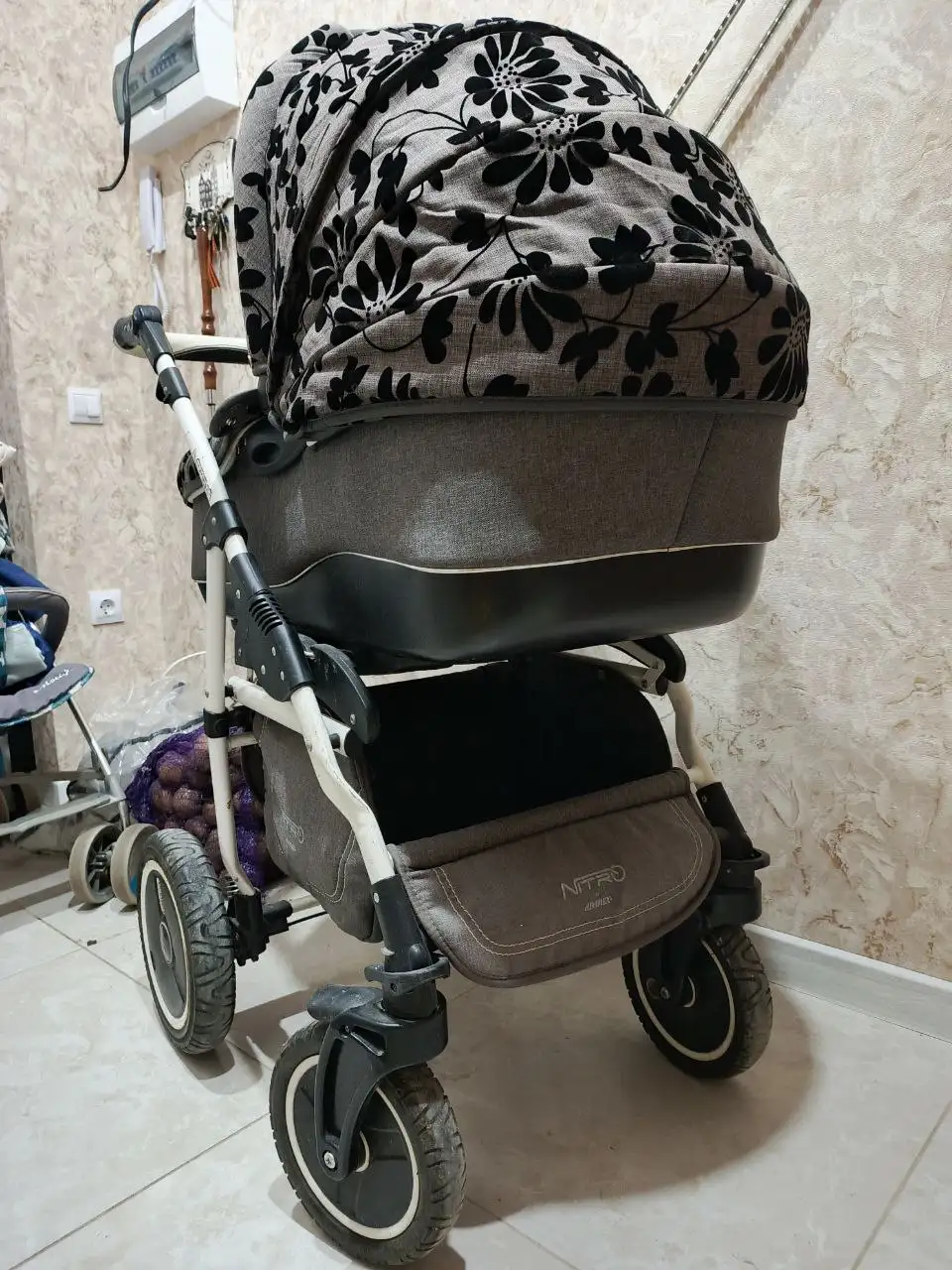 Продажа прогулочной коляски с дождевиком и сумкой - Товары для детей (Барахолка) в Краснодар