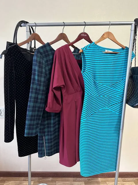 Продажа платьев на разные сезоны - Свитера в Краснодар